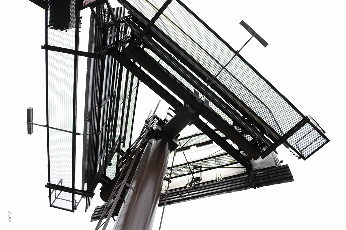 M and M platform, Akron, Ohio